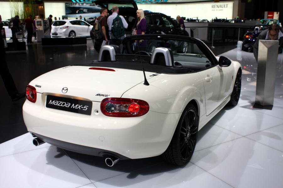  Mazda MX-5 2009 года  (фото 20 из 61)